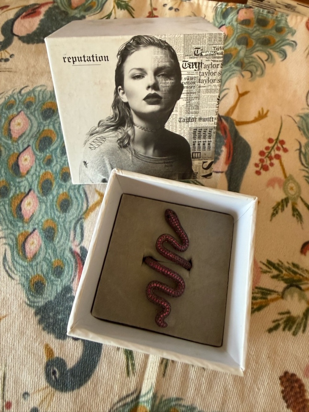 Taylor Swift Reputation Snake Ring- Pink/Purple